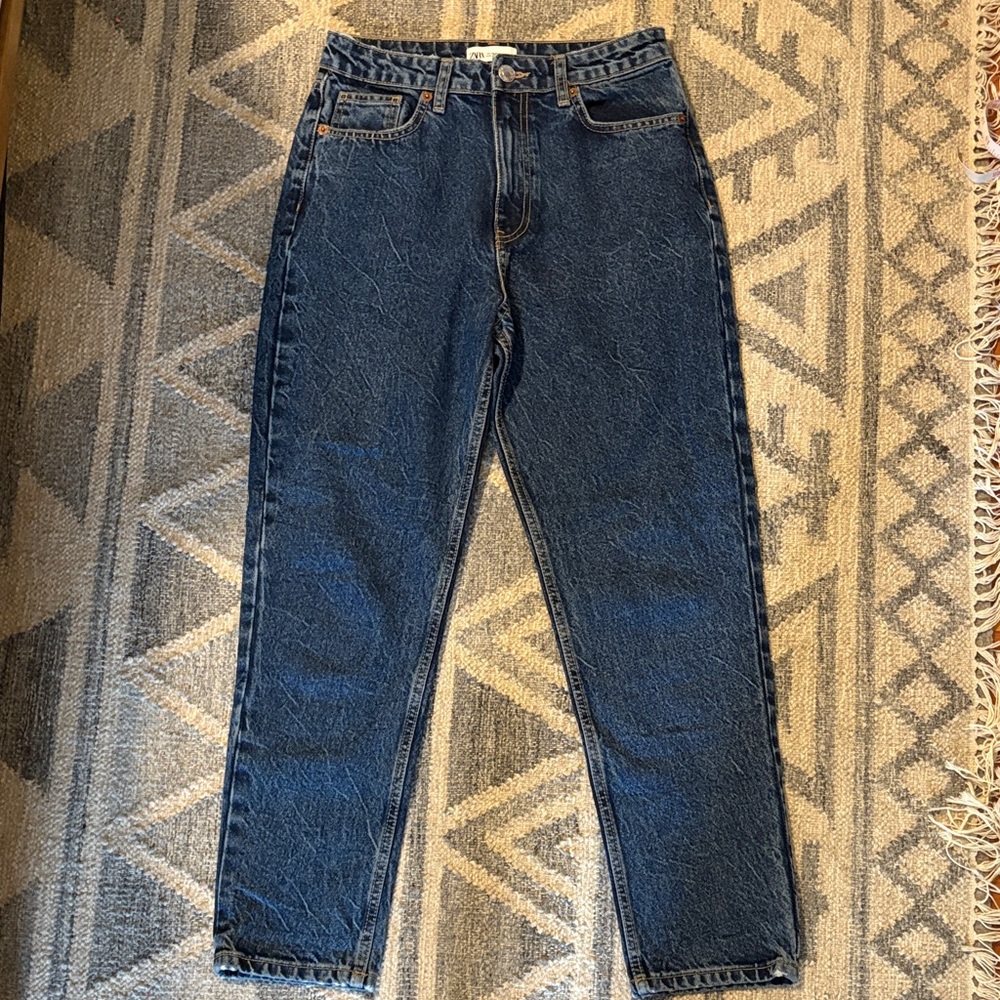 Zara ‘Mom’ Jeans -size 6